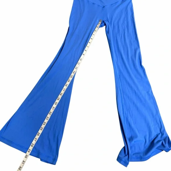 OFFLINE By Aerie Real Me High Waisted Crossover Flare Legging Blue Size Large - Picture 4 of 10